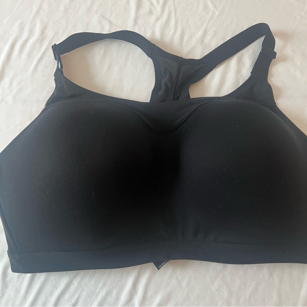Victoria’s Secret On Point Sports Bra 40DD Black Racerback High Support